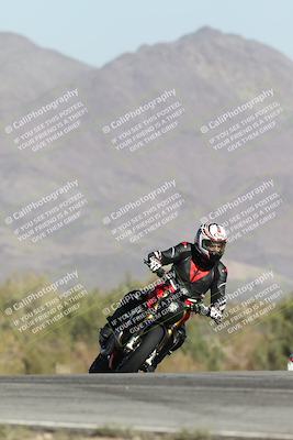 media/Dec-01-2025-Moto Forza (Mon) [[2daa91e15f]]/2-Intermediate Group/Session 2 Turn 9 Entry/